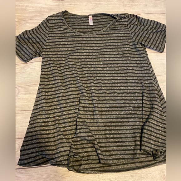 LuLaRoe Tops - 🌼Lularoe XL